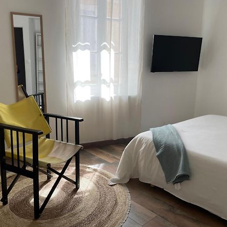 Charmante Maison De Ville Avec Cour Exterieure 阿爾勒 外观 照片