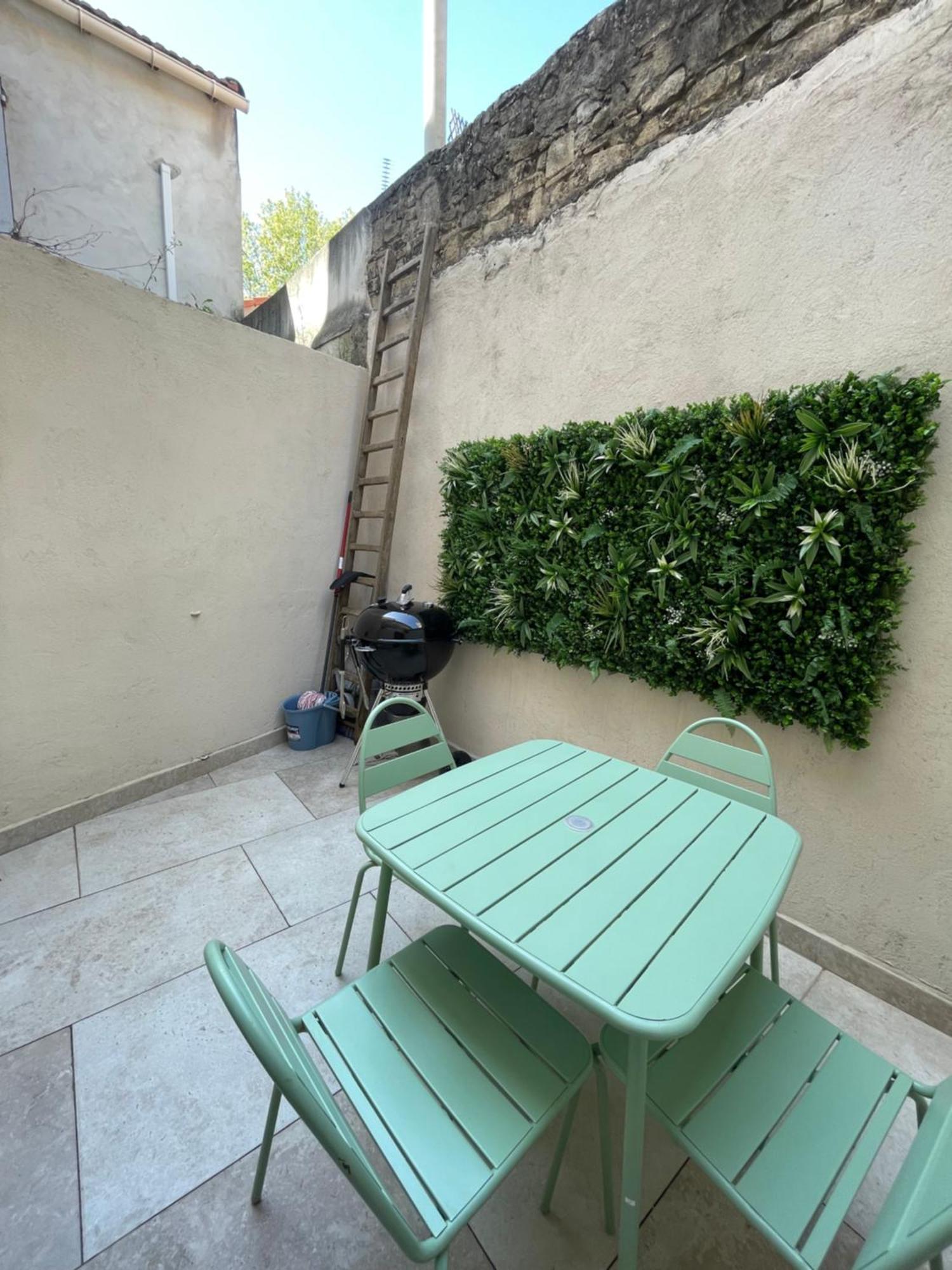 Charmante Maison De Ville Avec Cour Exterieure 阿爾勒 外观 照片